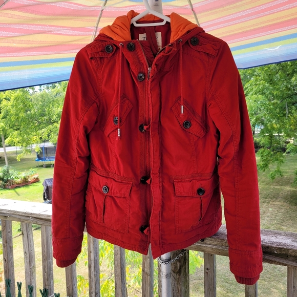 Aritzia Jackets & Blazers - ⭐️TNA Platoon Jacket⭐️